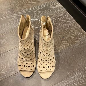 Michael Kors NWT size 8 1/2